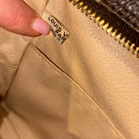 Authentic Louis Vuitton Monogram Trousse 28 (Large Vanity Bag) - Picture 9 of 10